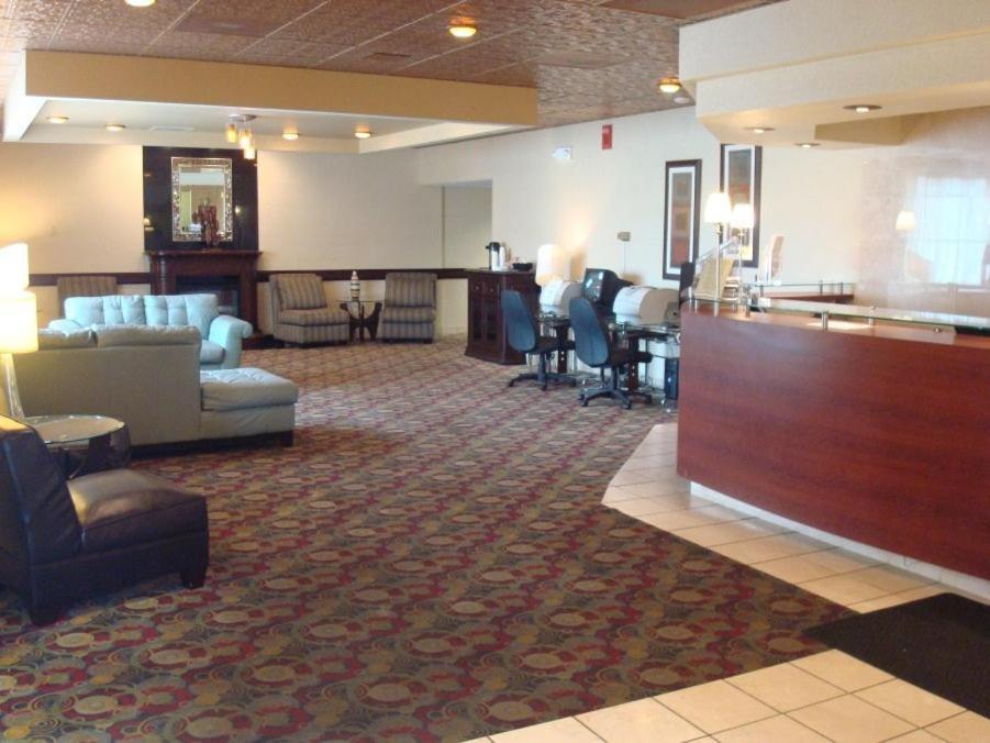 Howard Johnson แกรนด์ฟอร์กส์ ภายนอก รูปภาพ